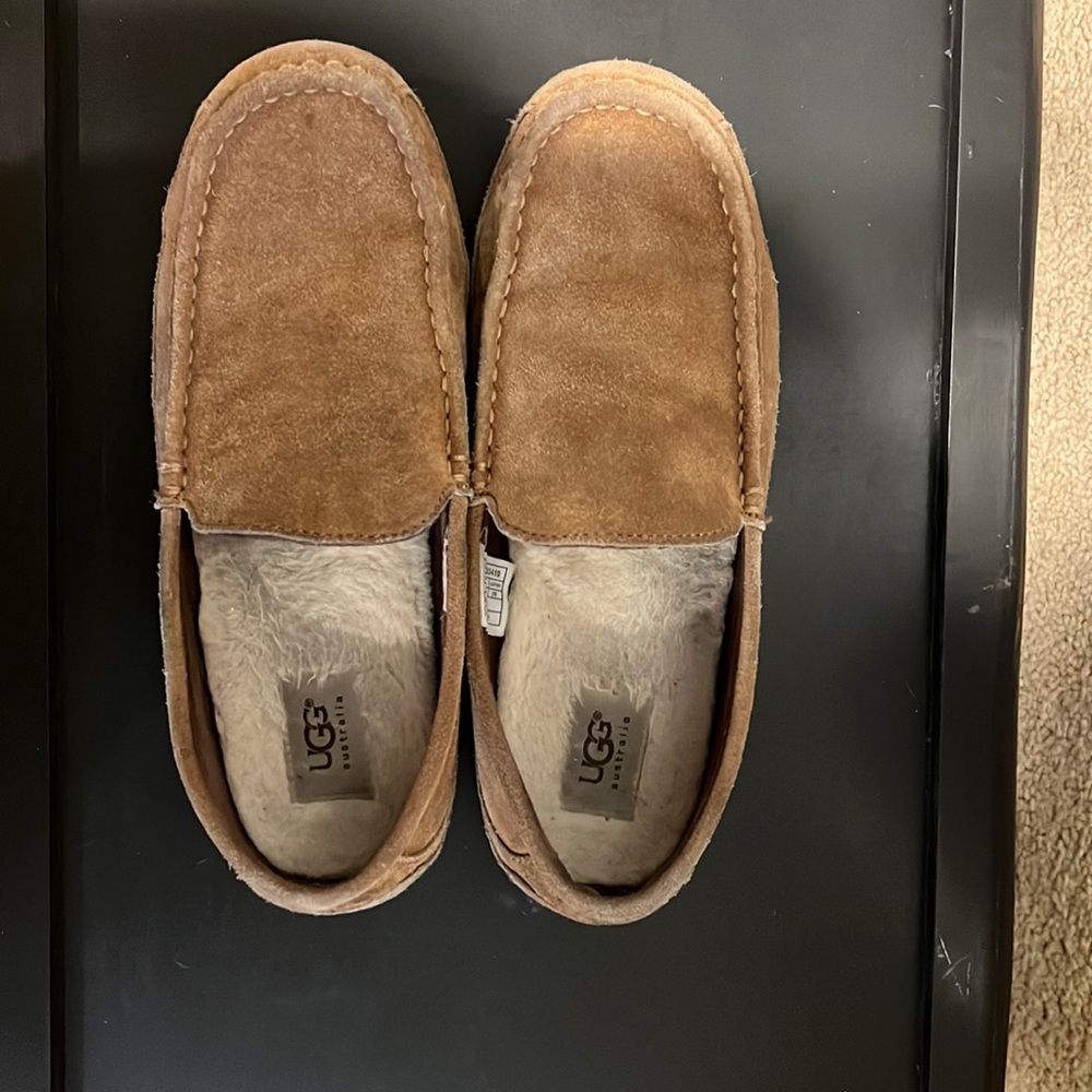 Uggs slip ons